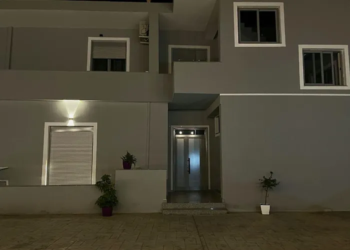Xhefri\'S Apartments