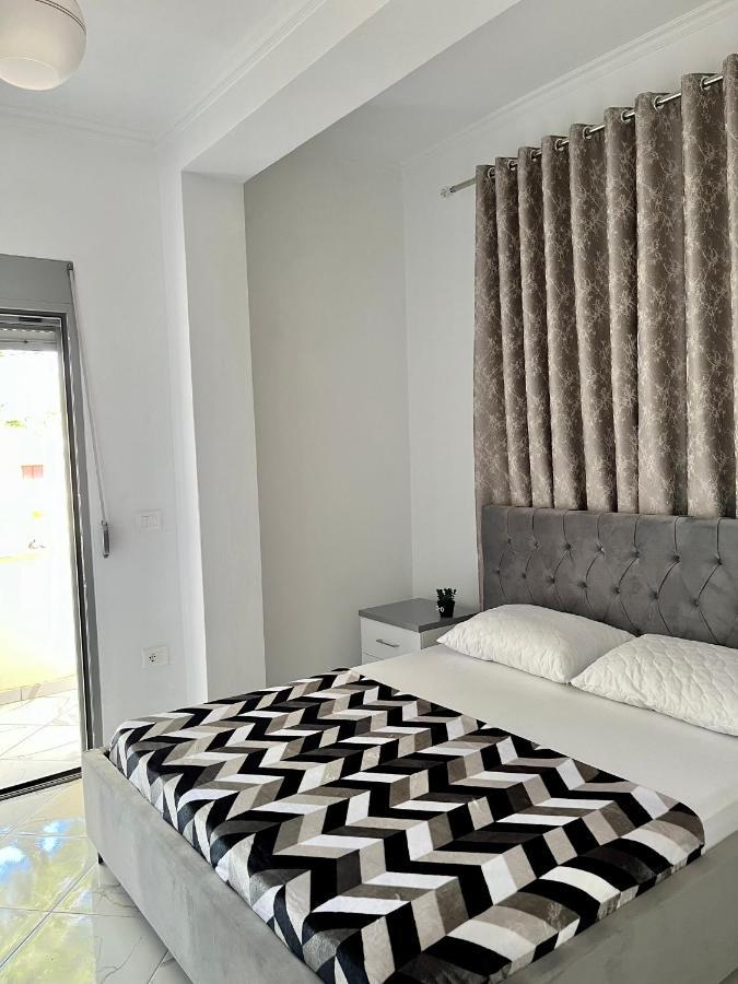 Apartment Xhefri's