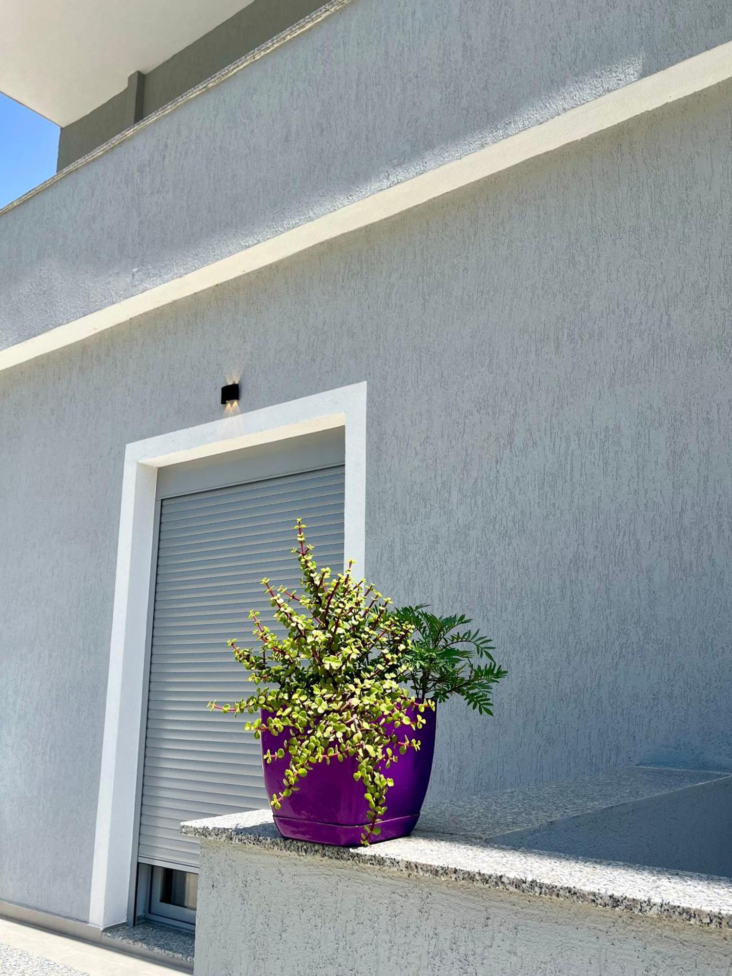 Apartman Xhefri's
